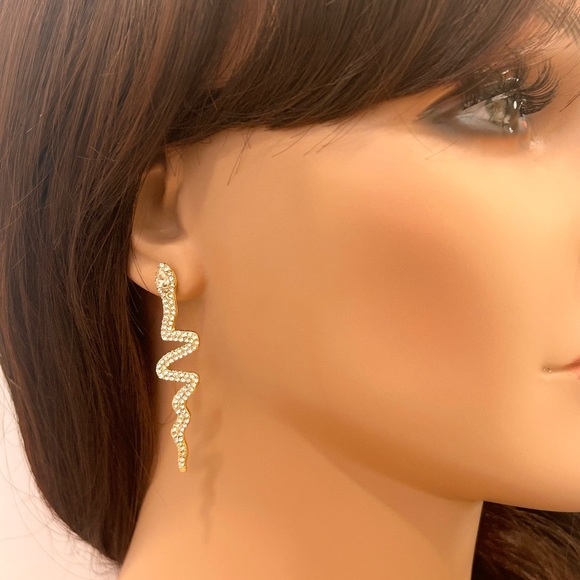 Gold snake statement earrings- snake rhinestone earrings- gold drop earrings - Picture 6 of 6